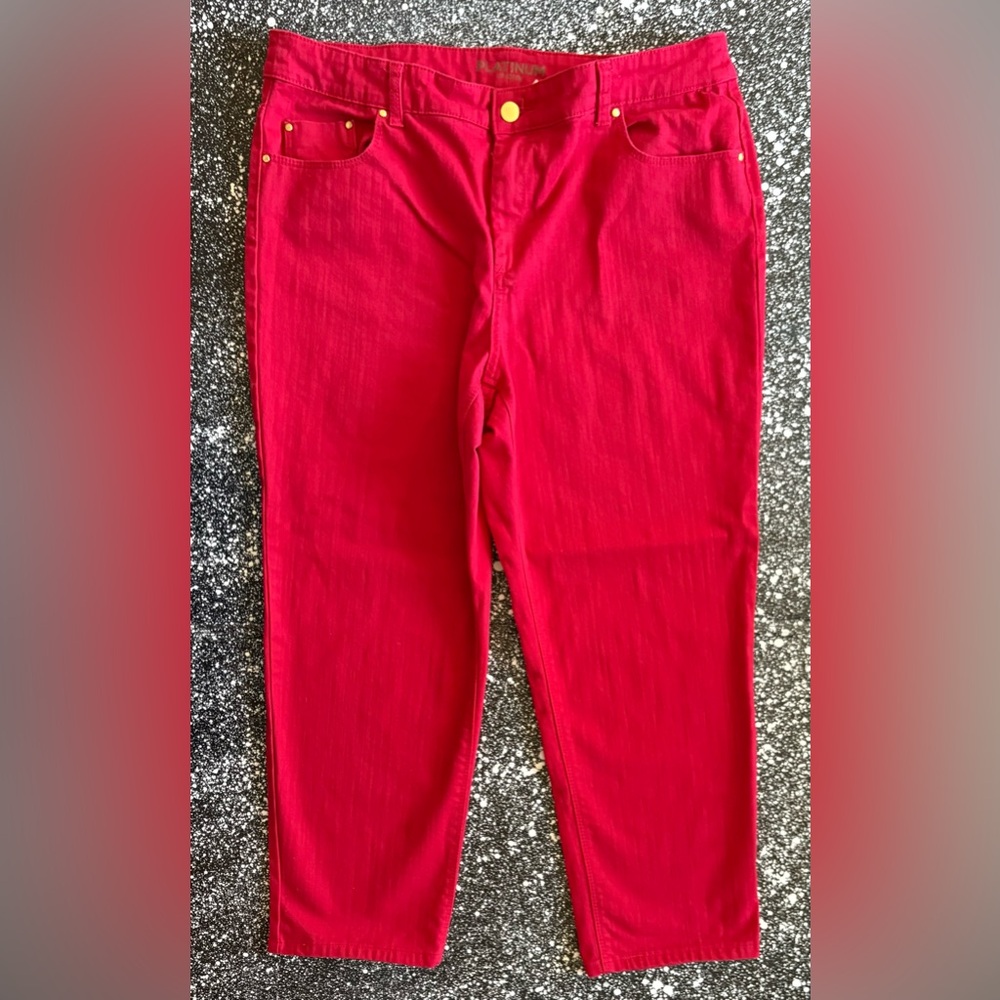 Chico's Platinum Womens Skimmer Jeans Size 2.5 Red Mid-Rise 5 Pockets